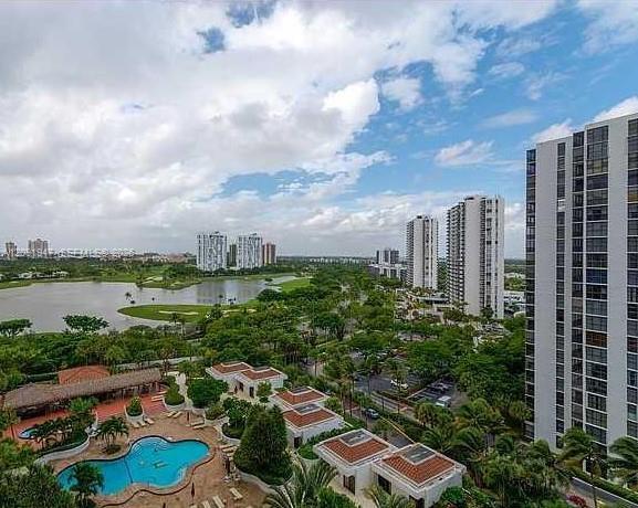 Photo of 20281 E Country Club Drive 1105 #1105 listing for Sale
