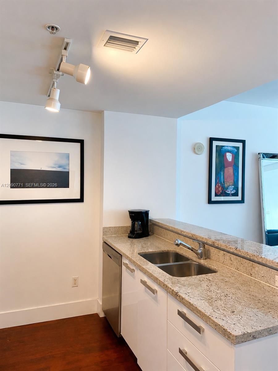 Photo of 601 NE 36th Street 3105 #3105 listing for Sale