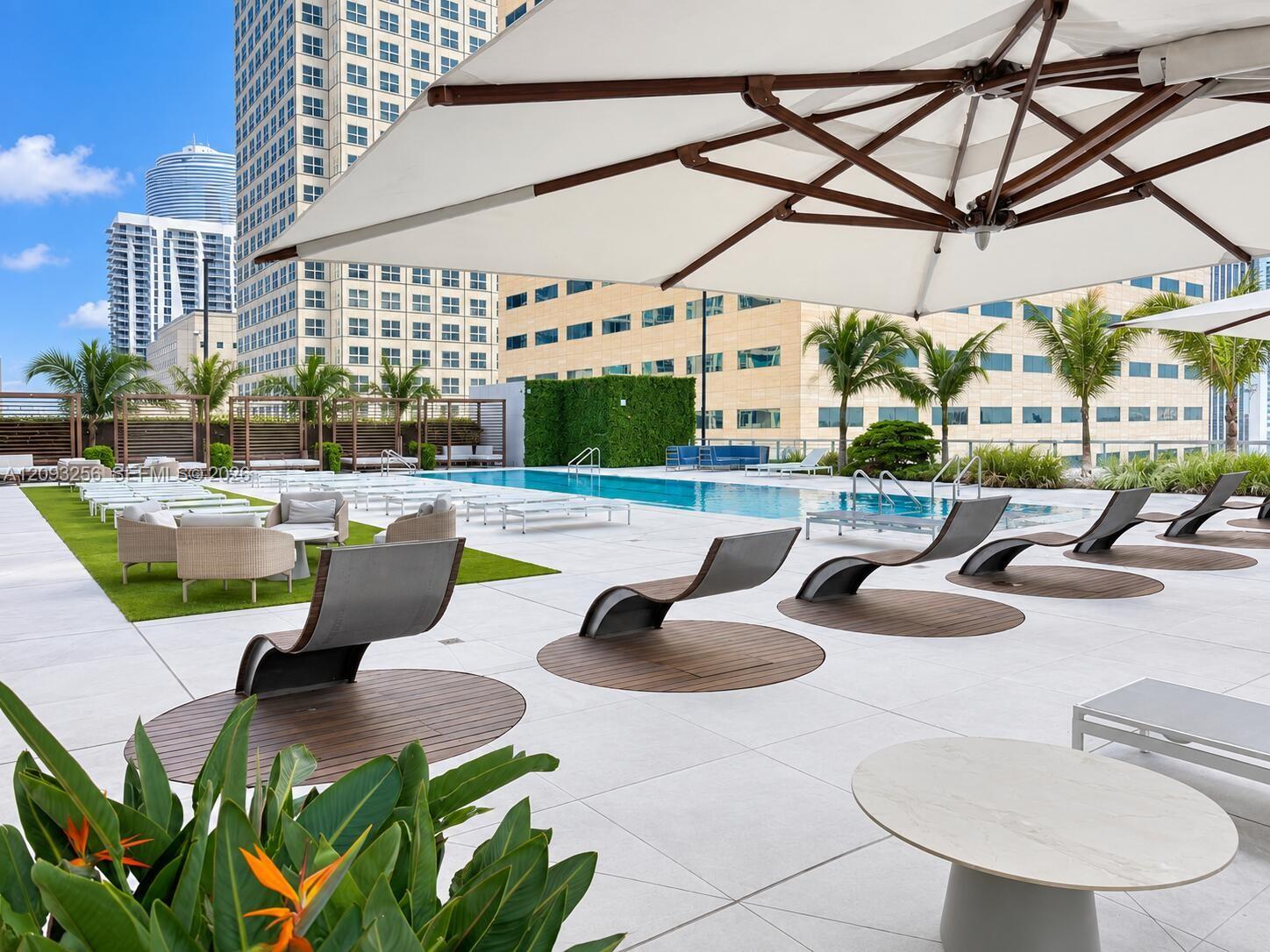 Photo of 325 S Biscayne Boulevard 1424 #1424 listing for Sale