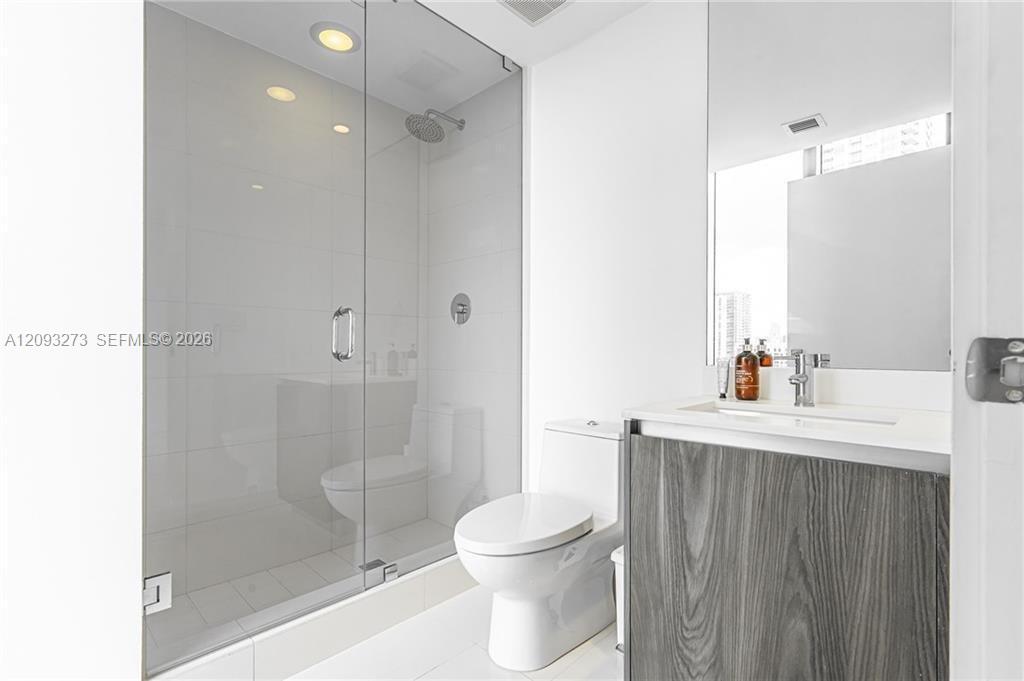 Photo of 3131 NE 7th Avenue 1901 #1901 listing for Sale