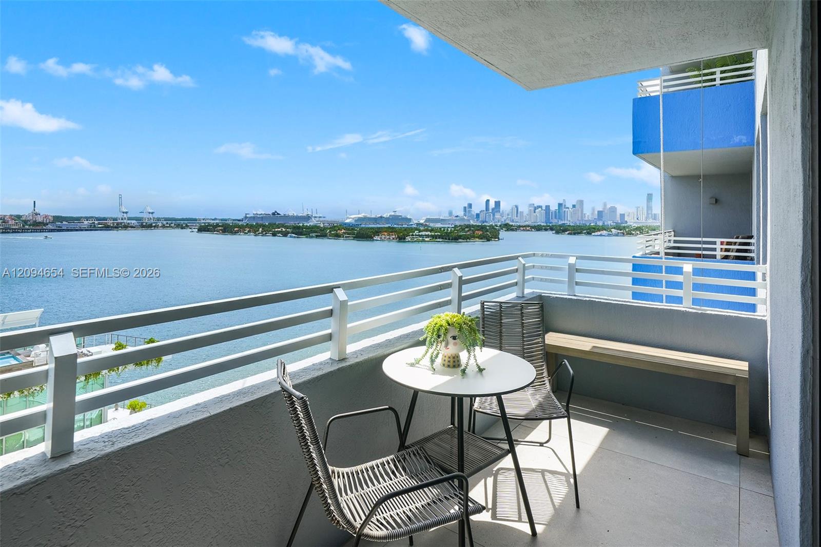 Photo of 1330 West Avenue 1506 #1506 listing for Sale