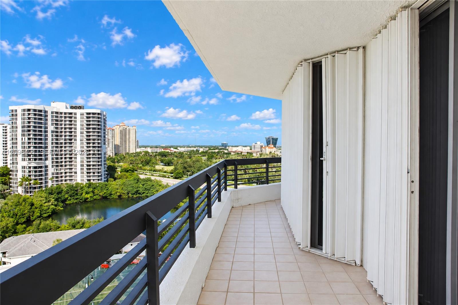 Photo of 3500 Mystic Pointe Drive 1503 #1503 listing for Sale