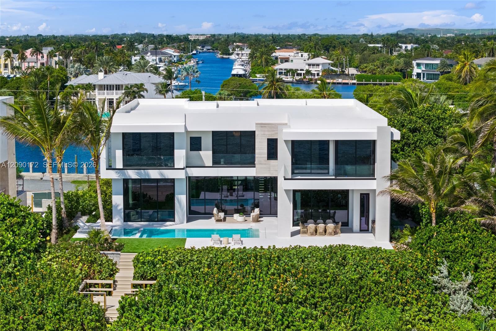 Photo of 961 Hillsboro Mile # listing for Sale
