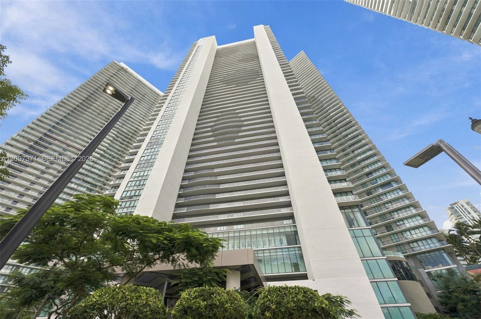 Photo of 650 NE 32nd Street 2406 #2406 listing for Sale