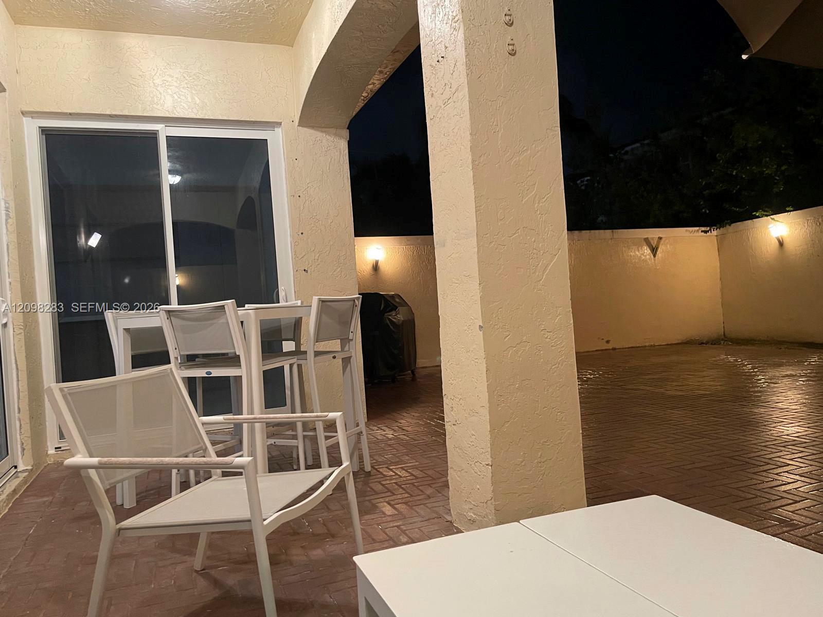 Photo of 21227 NE 31st Place # listing for Sale