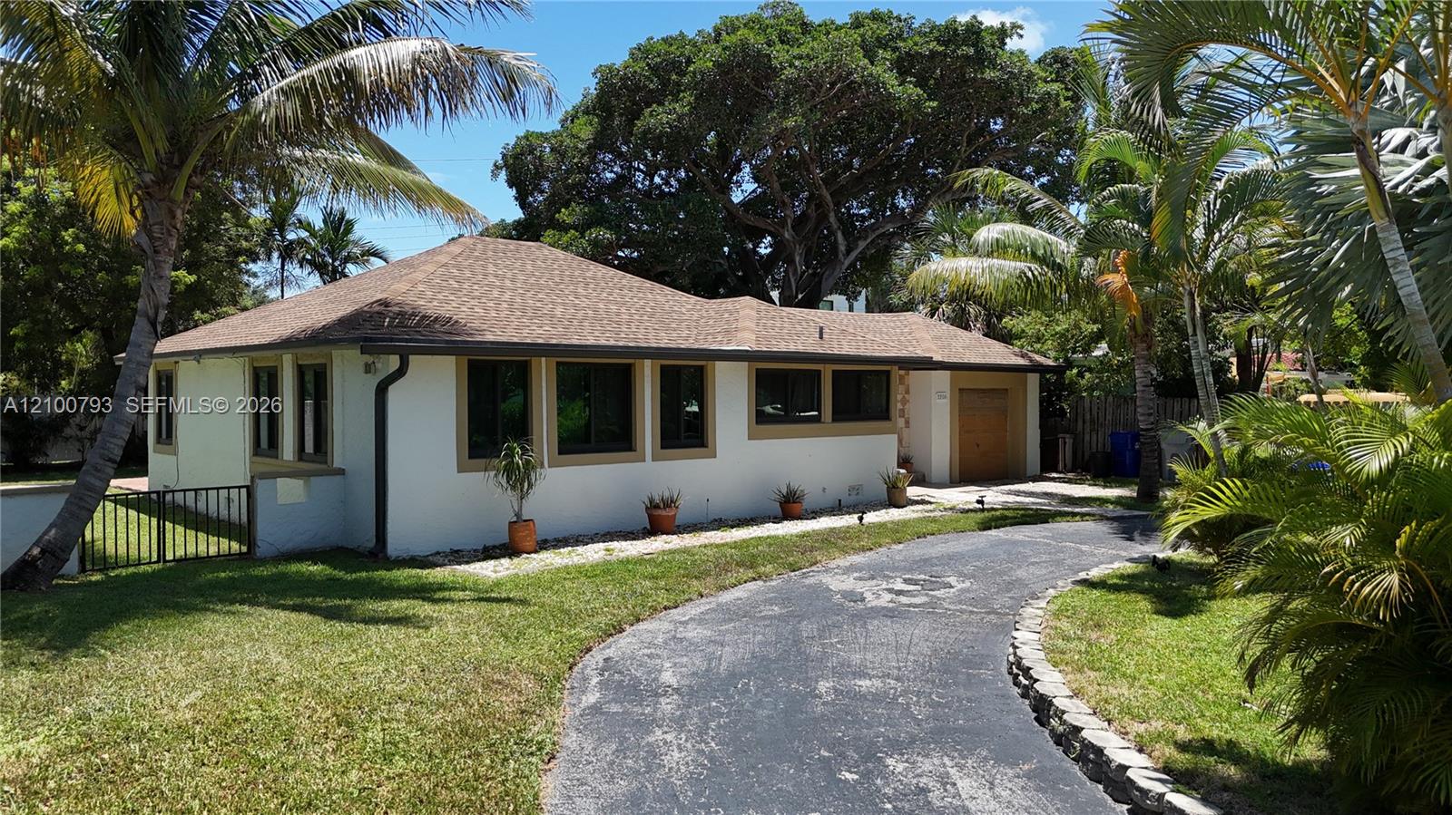 Photo of 3208 Beacon Street # listing for Sale