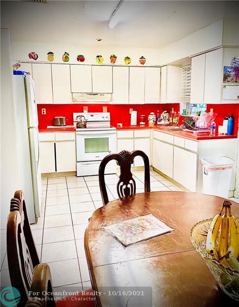 Kitchen of property 3240 Thomas Ave, Miami, FL 33133