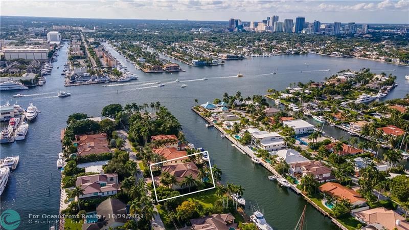 Showcasing the intercoastal and proximity to Downtown Ft Lauderdale