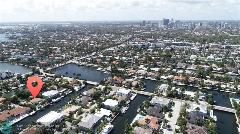 WALK TO DOWNTOWN FORT LAUDERDALE!