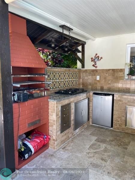 Barbecue and outside kitchen