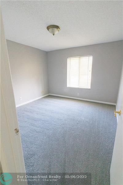 2nd bedroom - new carpet