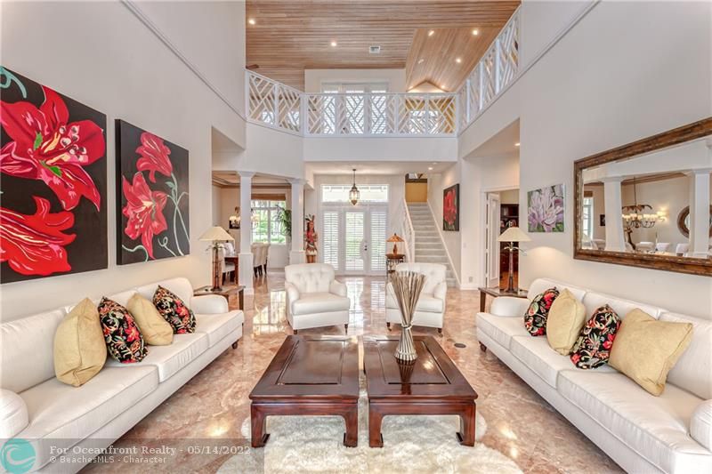 Large and spacious formal Living room upon front entry