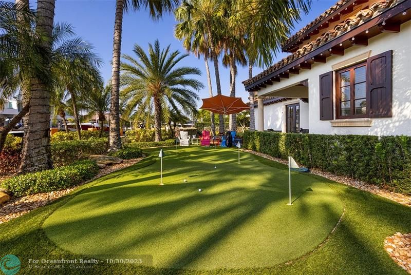 Private Putting Green off Carriage House