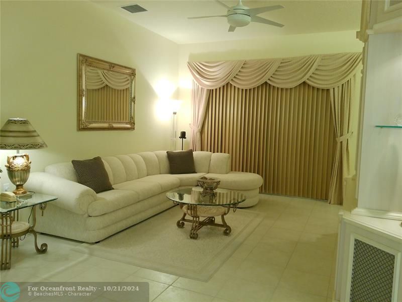 Unit 202 in eXETER Condominimum for Sale in Tamarac MLS F10467367