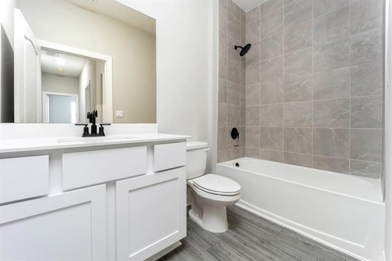 Photo of #F10513370 listing for Sale