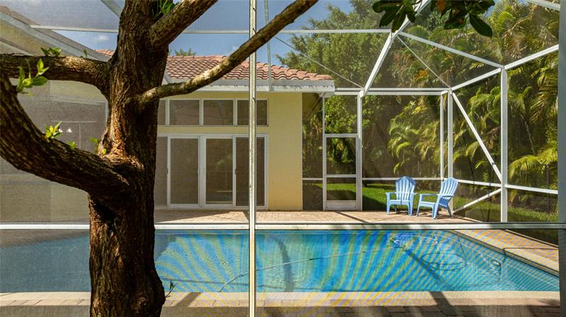 Photo of #F10518423 listing for Sale