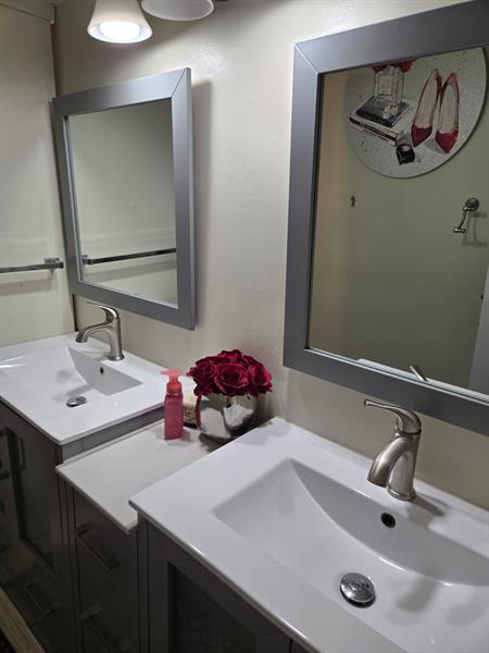 Photo of #F10523089 listing for Sale