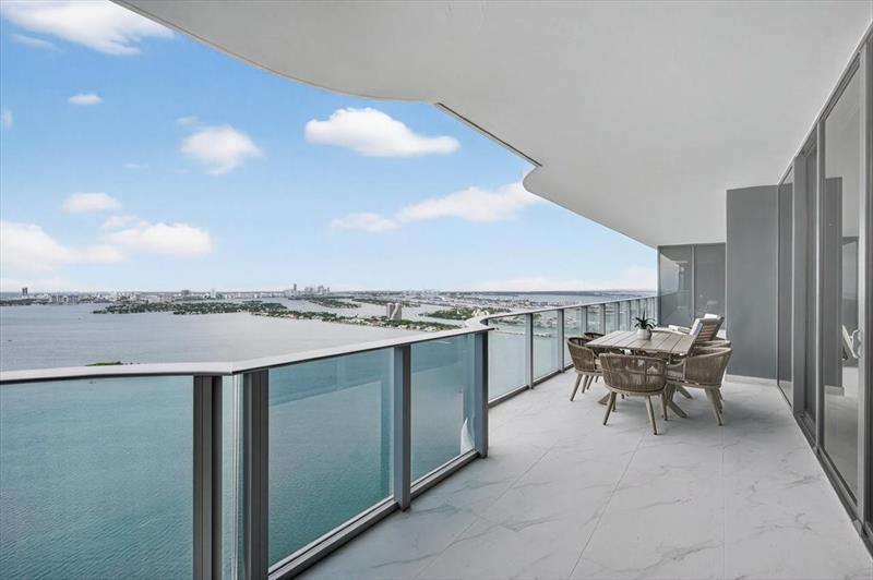 Photo of 700 24th Street #4802 listing for Sale