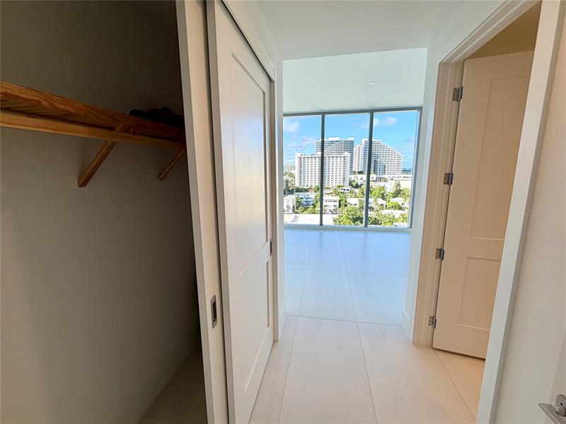 Photo of 153 Seabreeze blv #S-704 listing for Sale