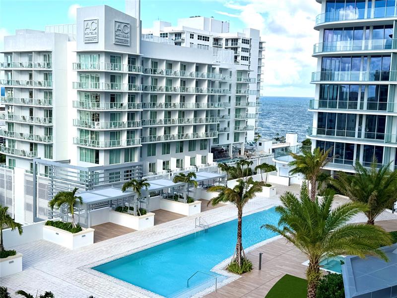 Photo of 153 Seabreeze blv #S-704 listing for Sale