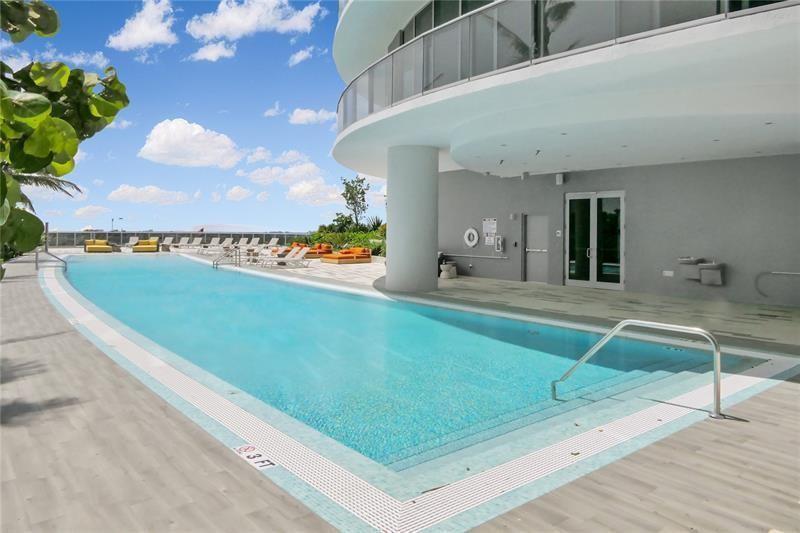 Photo of 488 18th St #3503 listing for Sale