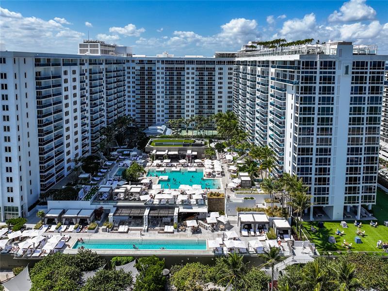 Photo of 2301 Collins Ave #1015 listing for Sale