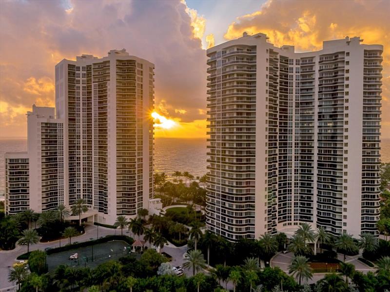 Photo of 3100 Ocean Blvd #601 listing for Sale