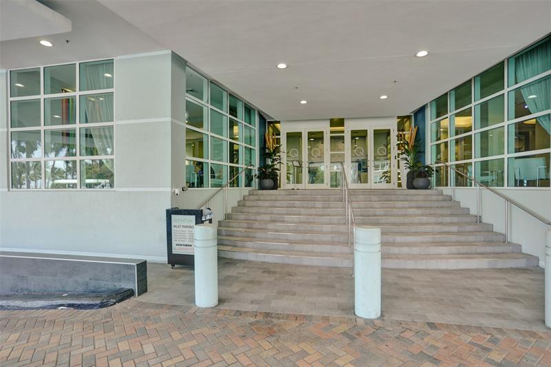 Photo of 1900 Bayshore Dr #715 listing for Sale