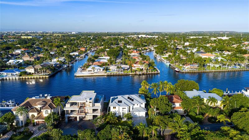 Photo of 2103 Riverside Dr # listing for Sale