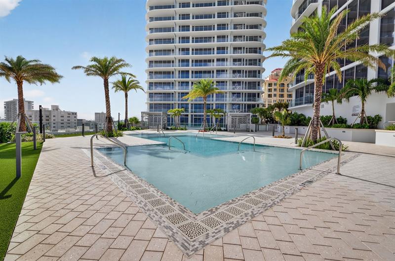 Photo of 153 Seabreeze blv #1004-S listing for Sale