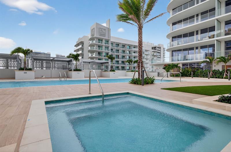 Photo of 153 Seabreeze blv #1004-S listing for Sale