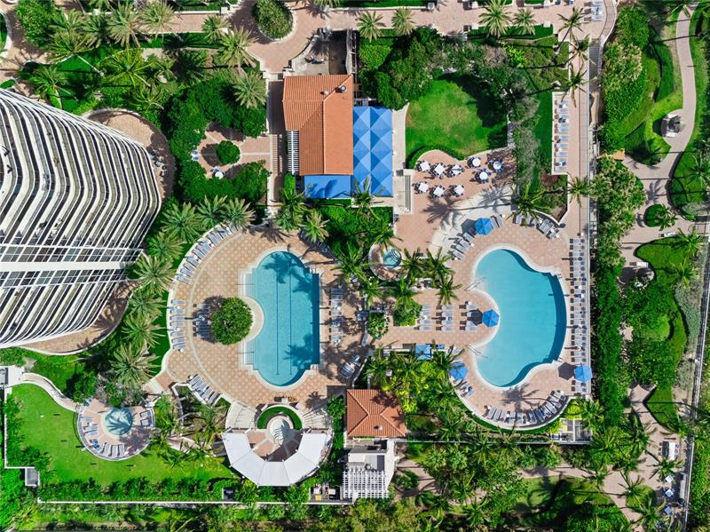 Photo of 3200 Ocean Blvd #309 listing for Sale