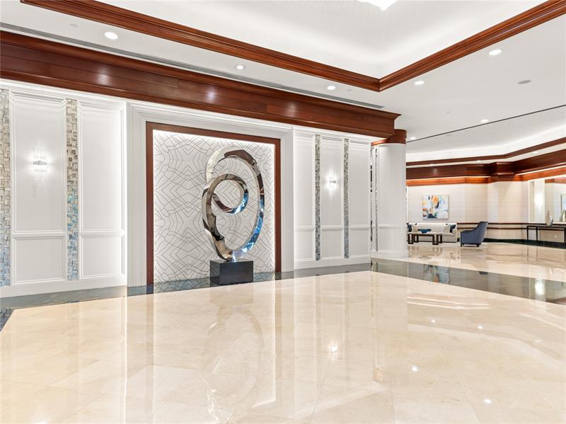 Photo of 3200 Ocean Blvd #309 listing for Sale