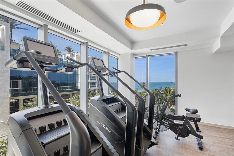 Photo of 525 Fort Lauderdale Beach Blvd #1801 listing for Sale