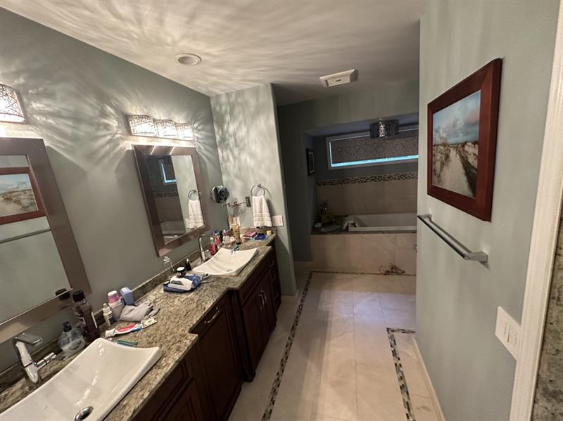 Photo of 418 Alamanda Dr # listing for Sale