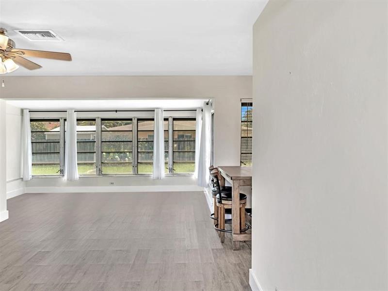 Photo of #F10534467 listing for Sale