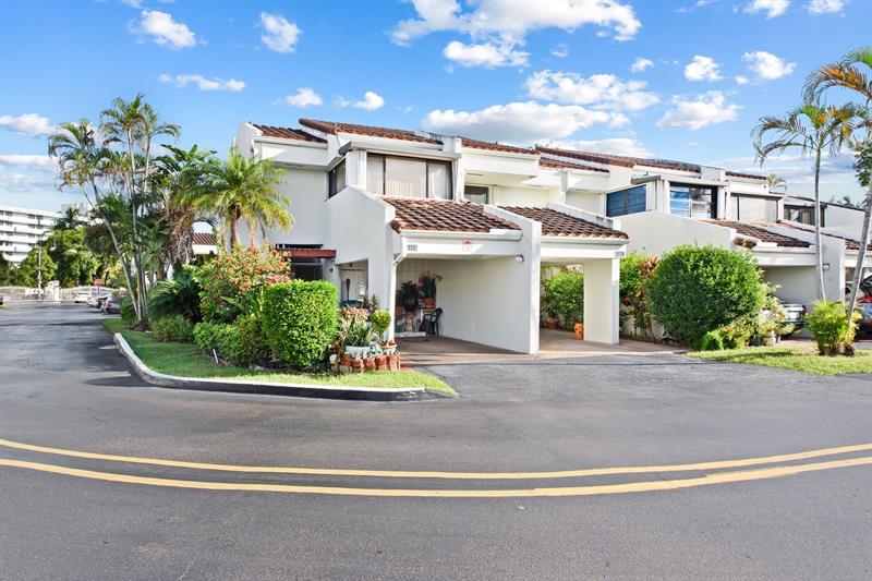 Photo of #F10534587 listing for Sale