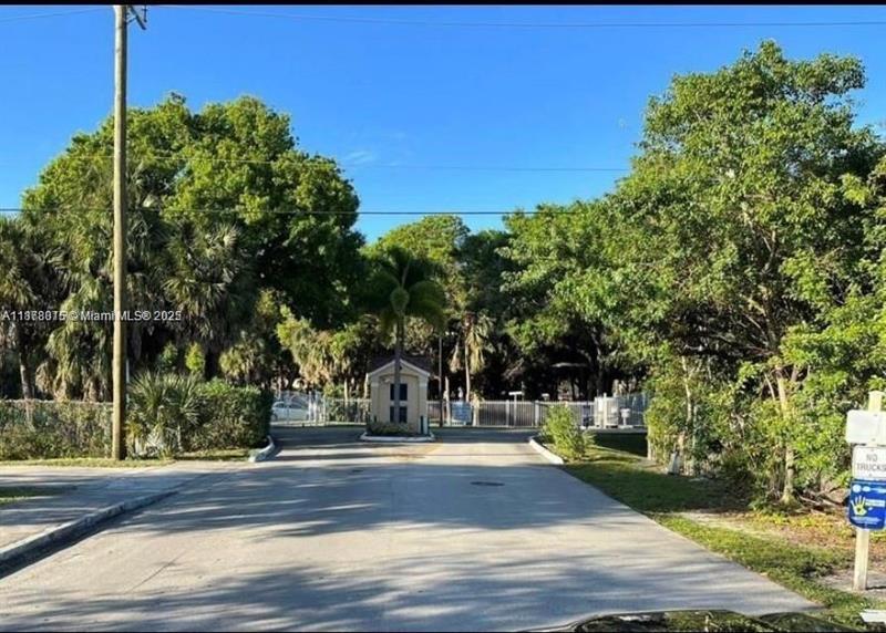 Photo of #F10535412 listing for Sale