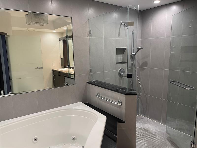 Photo of 100 Birch Rd #2502C listing for Sale