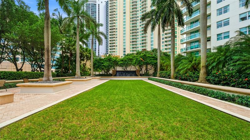 Photo of 347 New River Dr E #3110 listing for Sale