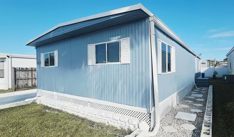 Photo of #F10535815 listing for Sale