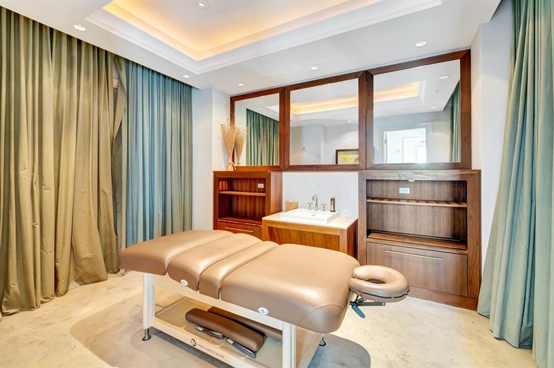 Photo of 1 Ocean bvd #612 listing for Sale