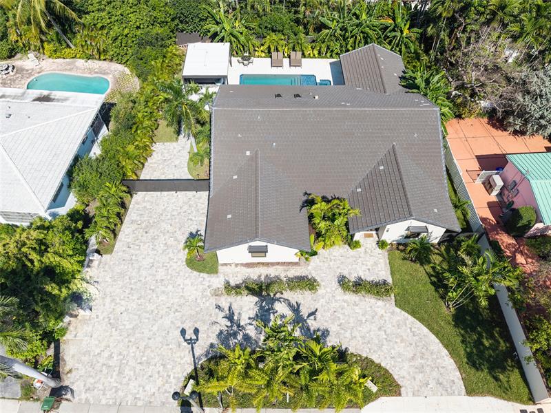 Photo of 1621 Seabreeze Blvd # listing for Sale