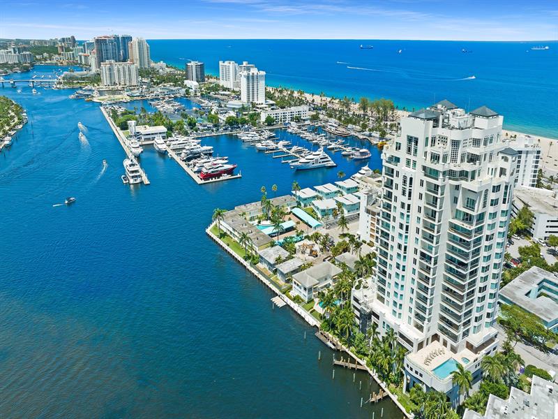 Photo of 3055 Harbor Dr #1402 listing for Sale