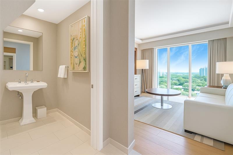 Photo of 551 Fort Lauderdale Beach Blvd #2201 listing for Sale