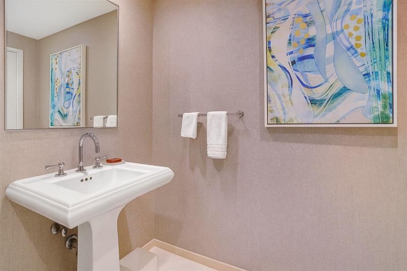 Photo of 551 Fort Lauderdale Beach Blvd #2201 listing for Sale