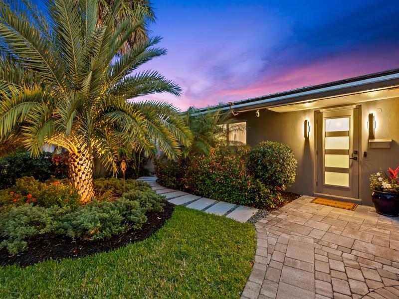 Photo of 2090 54th Ct # listing for Sale