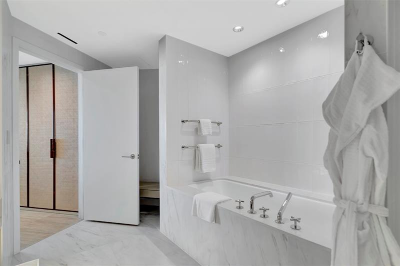 Photo of 525 Fort Lauderdale Beach Blvd #1705 listing for Sale