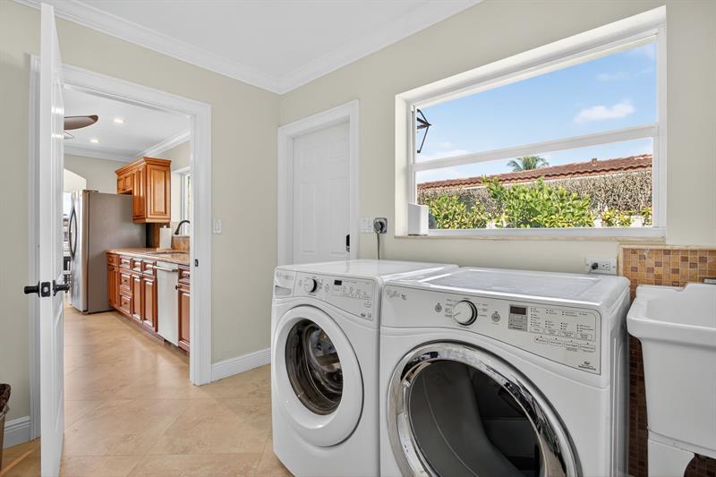 Photo of #F10537977 listing for Sale