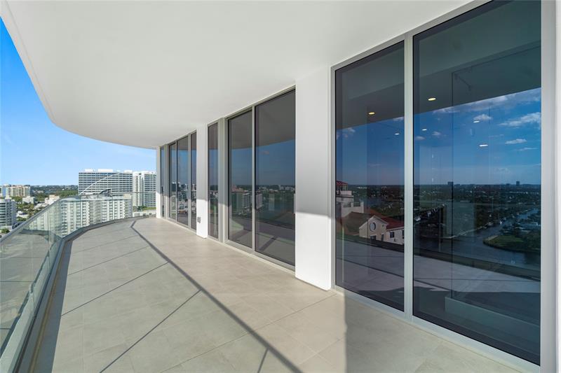Photo of 153 Seabreeze Blvd #1704S listing for Sale